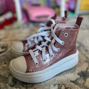 Converse girls high tops. Size 11. Very good used condition